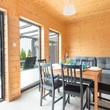 Semesterbostad Osada 3 Jantar